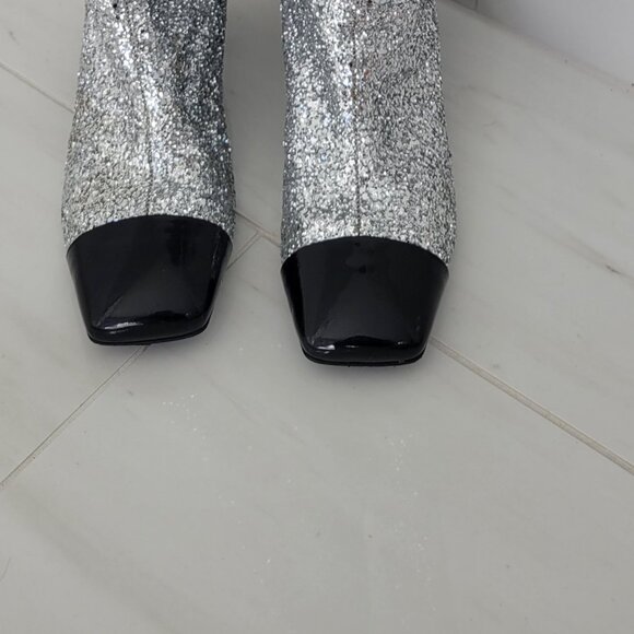 Chanel knee high glitter boots (2017) - Picture 3 of 12